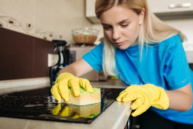 Kitchen deep cleaning in Dubai