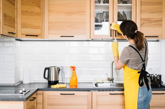 kitchen deep cleaning